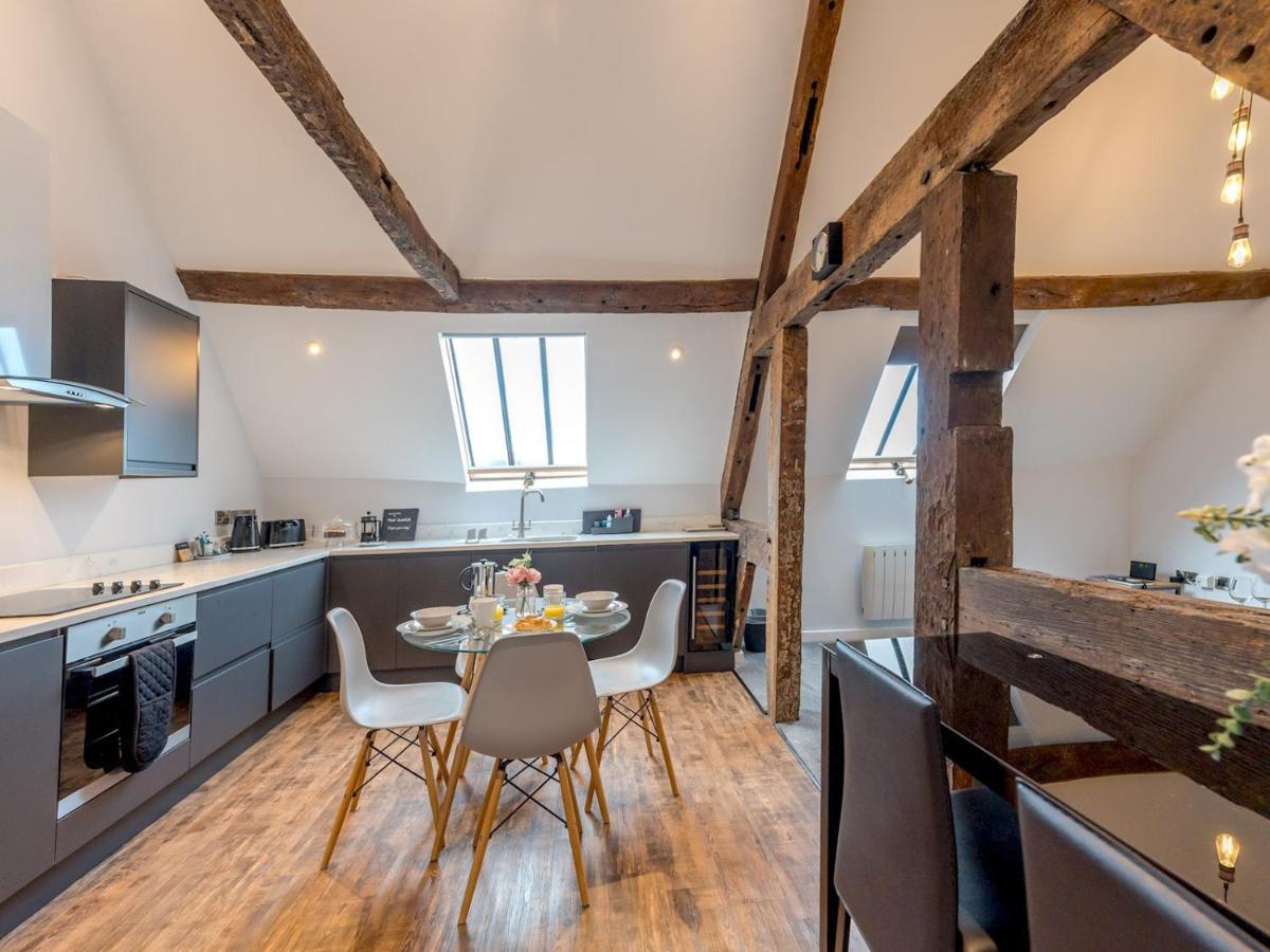 Pass The Keys 5C Charming Town Centre Apartment With Roof Top Views シュルーズベリー エクステリア 写真