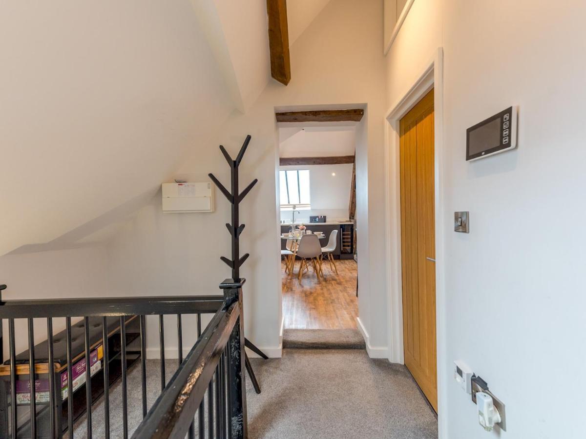 Pass The Keys 5C Charming Town Centre Apartment With Roof Top Views シュルーズベリー エクステリア 写真
