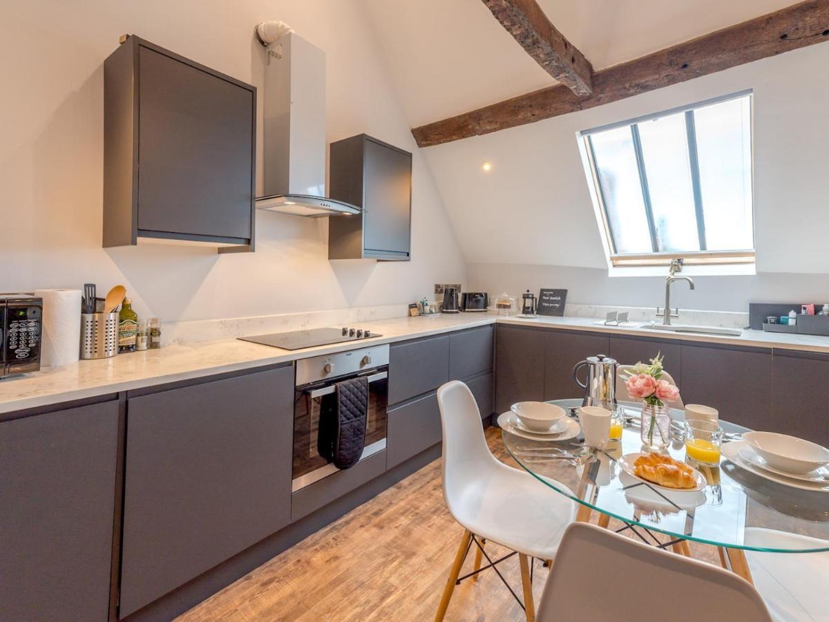 Pass The Keys 5C Charming Town Centre Apartment With Roof Top Views シュルーズベリー エクステリア 写真