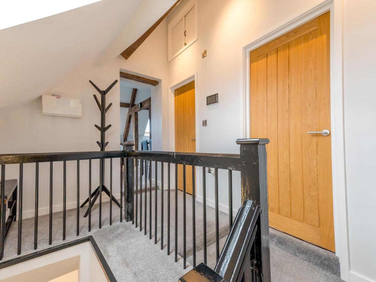 Pass The Keys 5C Charming Town Centre Apartment With Roof Top Views シュルーズベリー エクステリア 写真